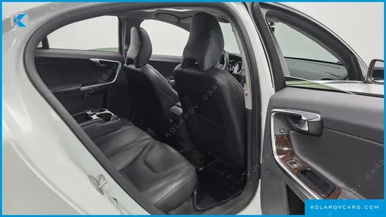 VOLVO S60 D4