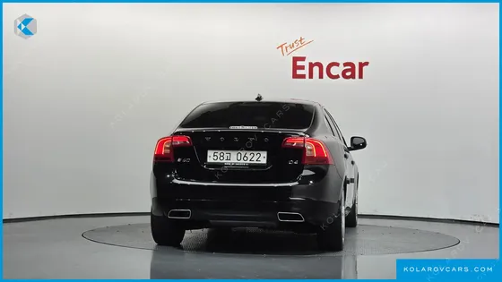 VOLVO S60 D4