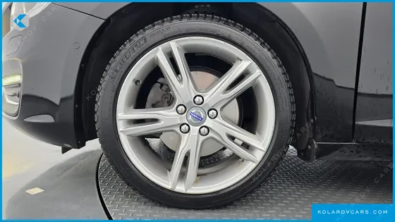 VOLVO S60 D4