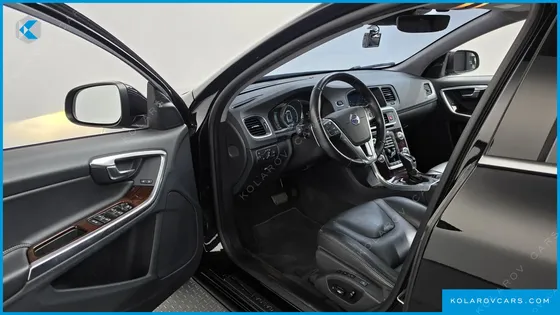 VOLVO S60 D4