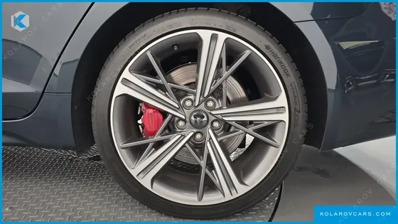 GENESIS G70 GASOLINE 3.3T 2WD