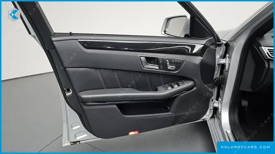 MERCEDES E-CLASS E300 AVANGARD