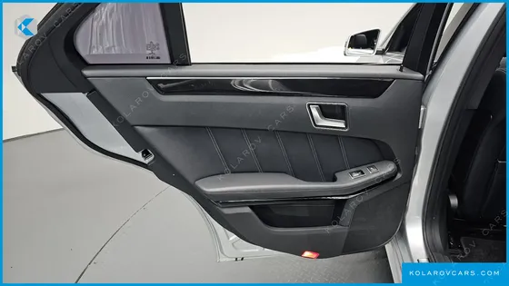 MERCEDES E-CLASS E300 AVANGARD