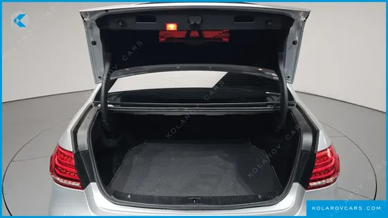 MERCEDES E-CLASS E300 AVANGARD