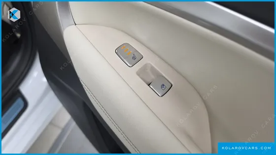 GENESIS G70 GASOLINE 2.5T 2WD