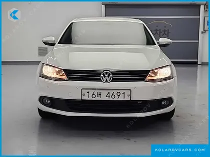 VOLKSWAGEN JETTA 1.6 TDI BLUE MOTION