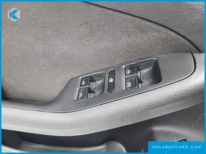 VOLKSWAGEN JETTA 1.6 TDI BLUE MOTION