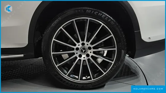 MERCEDES GLC-CLASS GLC300 4MATIC AMG LINE
