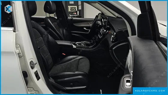 MERCEDES GLC-CLASS GLC300 4MATIC AMG LINE