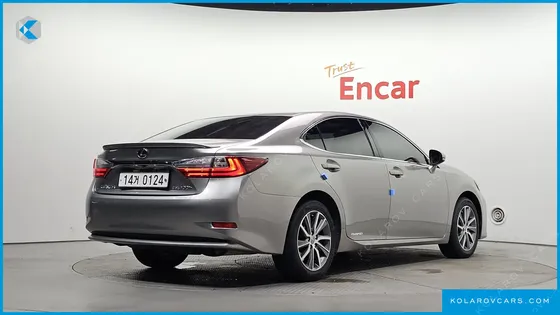 LEXUS ES EXECUTIVE
