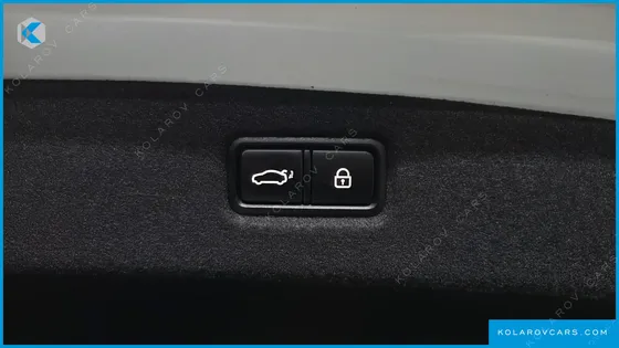GENESIS G90 3.3 T AWD
