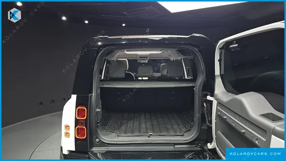 LAND ROVER DEFENDER 110 D250 X-DYNAMIC SE