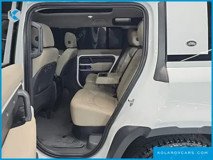 LAND ROVER DEFENDER 110 D250 SE