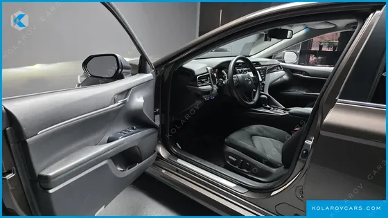 TOYOTA CAMRY 2.5 LE HYBRID