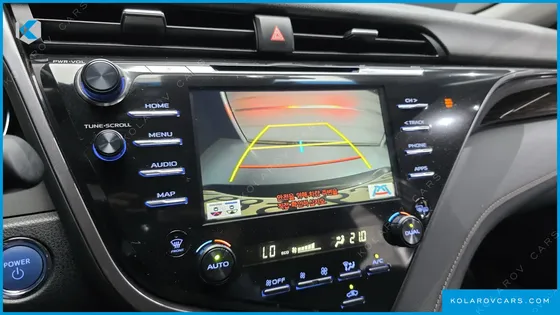 TOYOTA CAMRY 2.5 LE HYBRID