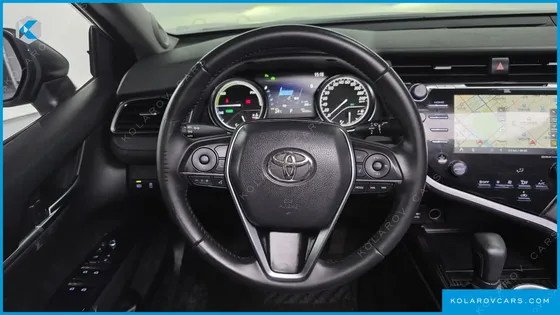 TOYOTA CAMRY 2.5 XLE HYBRID