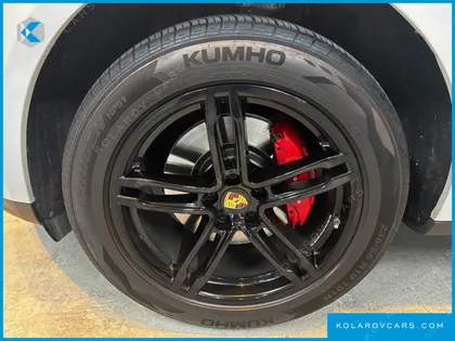 PORSCHE MACAN 2.0