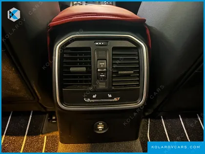 PORSCHE MACAN 2.0
