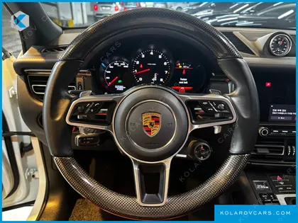 PORSCHE MACAN 2.0