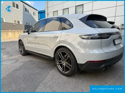 PORSCHE CAYENNE 3.0 PLATINUM EDITION