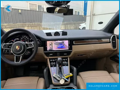 PORSCHE CAYENNE 3.0 PLATINUM EDITION