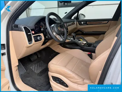 PORSCHE CAYENNE 3.0 PLATINUM EDITION