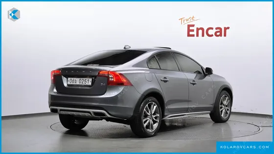 VOLVO S60 D4