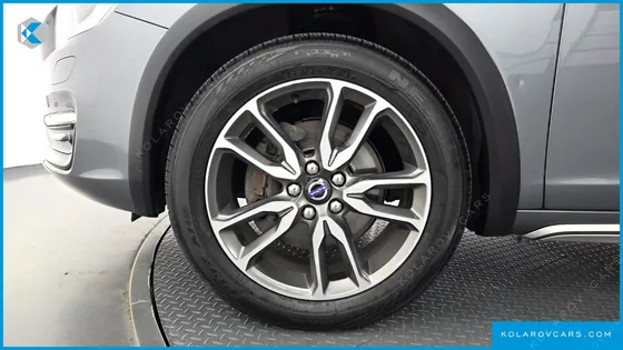 VOLVO S60 D4