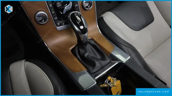 VOLVO S60 D4