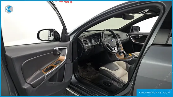 VOLVO S60 D4