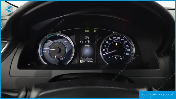 TOYOTA CAMRY HYBRID LE