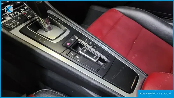 PORSCHE 718 2.0