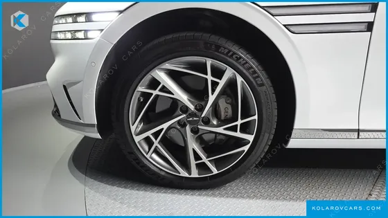 GENESIS G90 GASOLINE 3.5 TURBO AWD