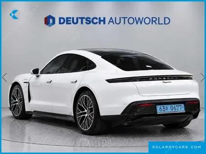 PORSCHE TAYCAN BASE
