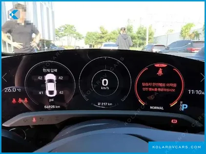 PORSCHE TAYCAN BASE