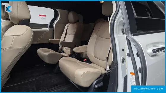 TOYOTA SIENNA 2.5 HYBRID AWD