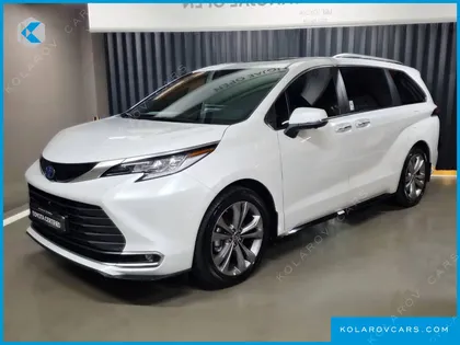 TOYOTA SIENNA 2.5 HYBRID 2WD