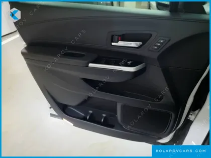 TOYOTA SIENNA 2.5 HYBRID 2WD