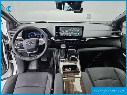 TOYOTA SIENNA 2.5 HYBRID 2WD