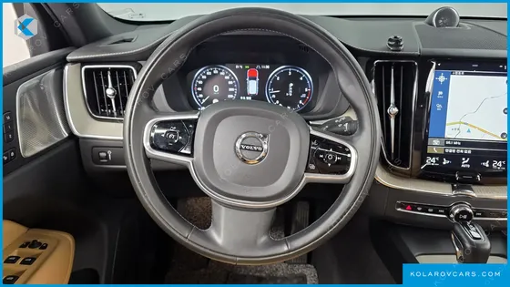 VOLVO XC60 D5 INSCRIPTION