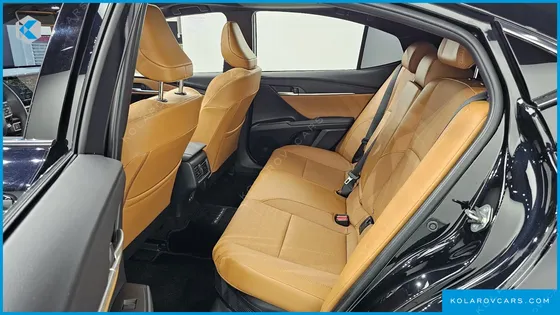 TOYOTA CAMRY 2.5 XLE HYBRID