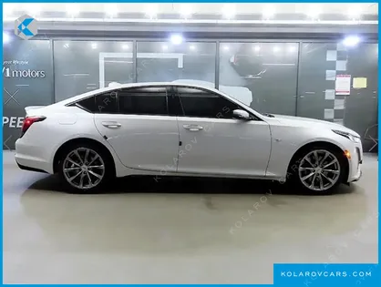 CADILLAC CT5 2.0 SPORT