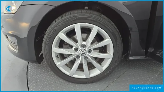 VOLKSWAGEN GOLF 1.6 TDI