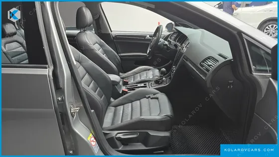 VOLKSWAGEN GOLF 2.0 TDI PREMIUM