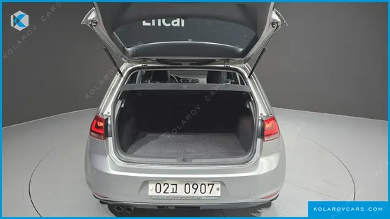 VOLKSWAGEN GOLF 2.0 TDI PREMIUM