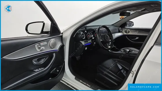 MERCEDES E-CLASS E200 AVANTGARDE