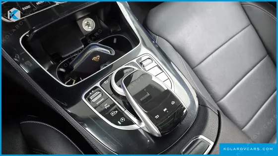 MERCEDES E-CLASS E300 4MATIC EXCLUSIVE STANDARD