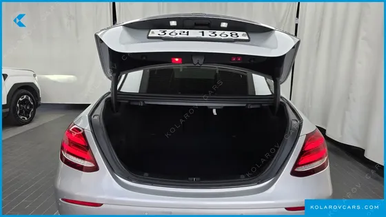 MERCEDES E-CLASS E300 4MATIC EXCLUSIVE STANDARD