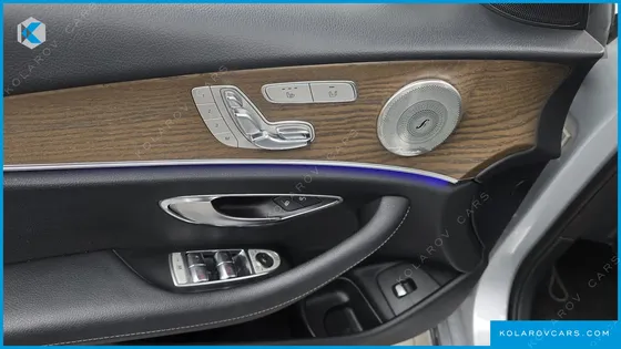 MERCEDES E-CLASS E300 4MATIC EXCLUSIVE STANDARD