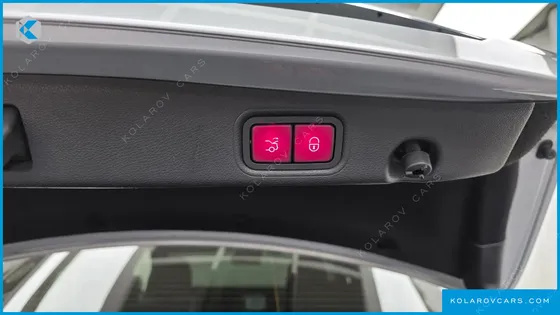 MERCEDES E-CLASS E300 4MATIC EXCLUSIVE STANDARD